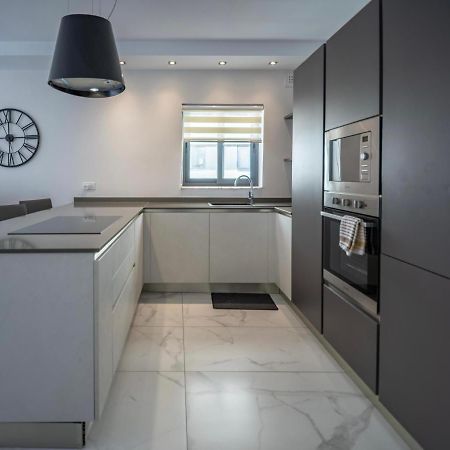 Seaside Luxury Apartment St. Paul's Bay Dış mekan fotoğraf